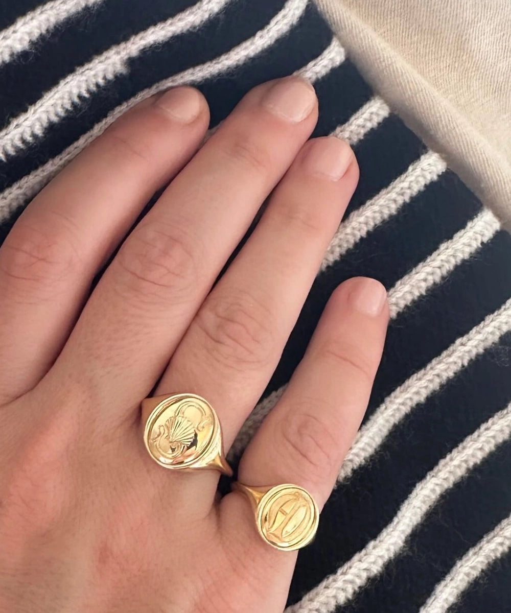 Corinna Signet Ring
