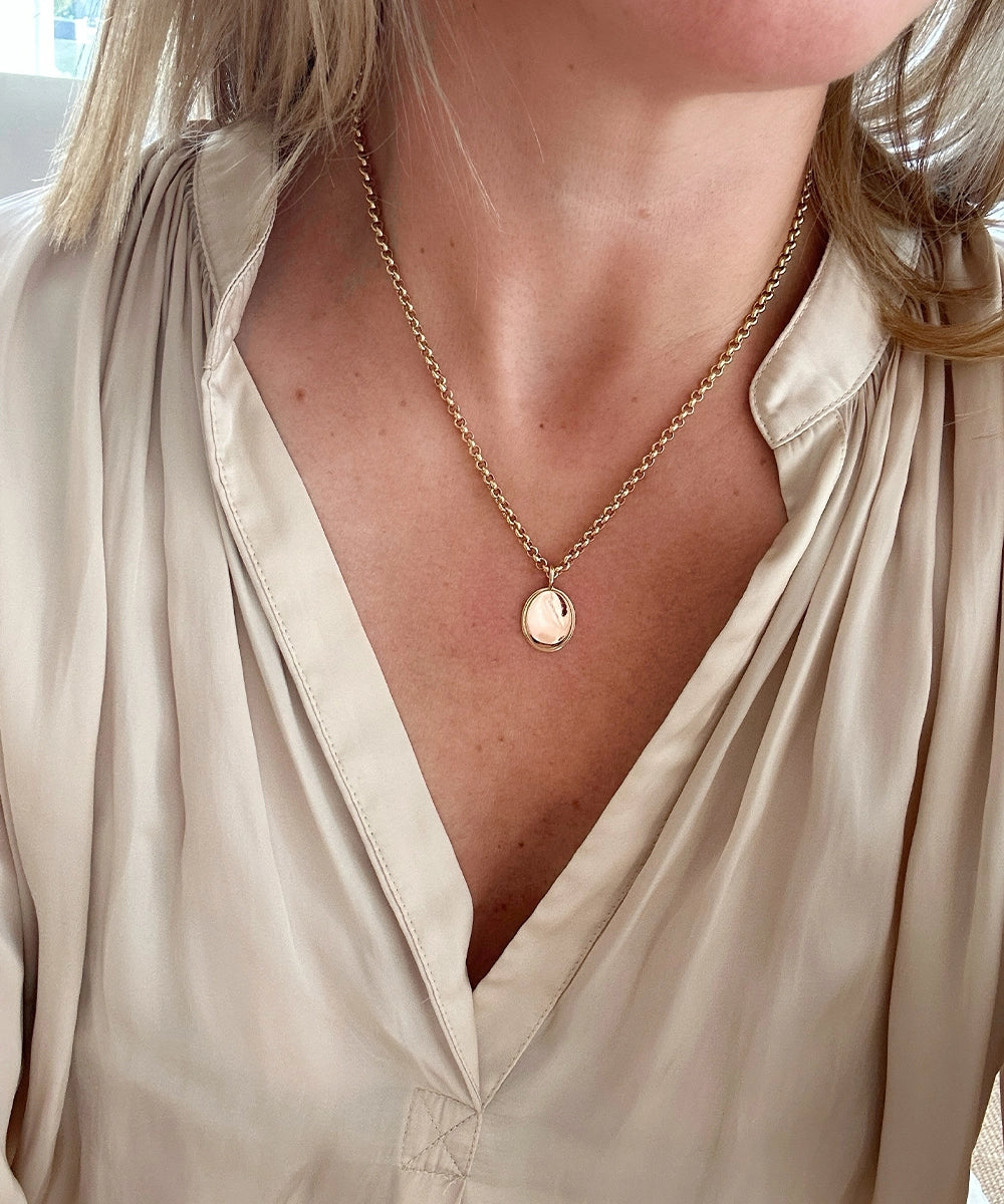 Corinna Pendant