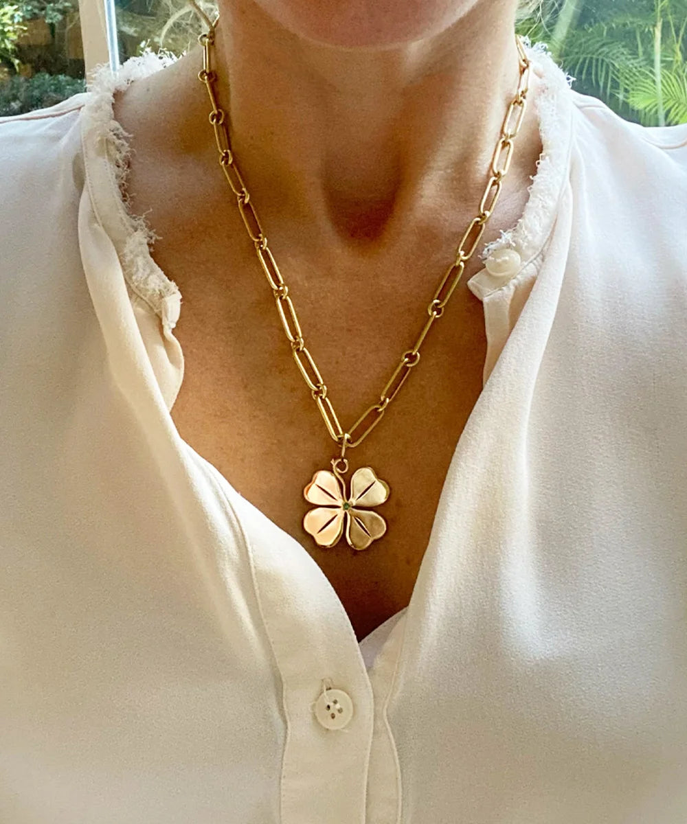 Four Leaf Clover Pendant, Emerald