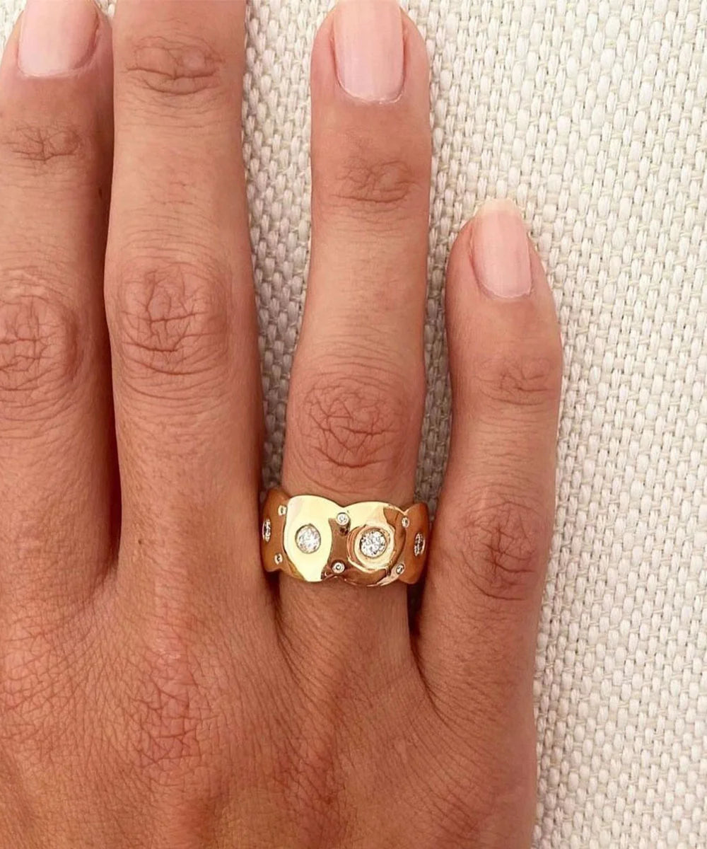 Eyelet Wide Diamond Ring