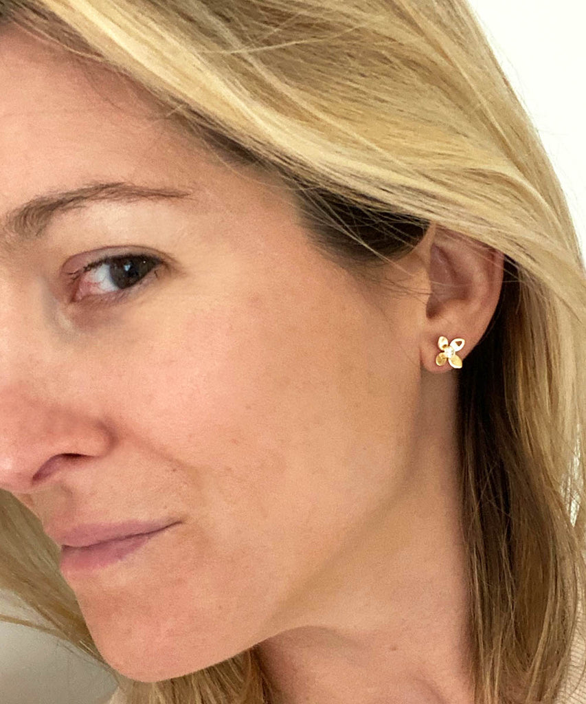 Medium diamond fleur earrings